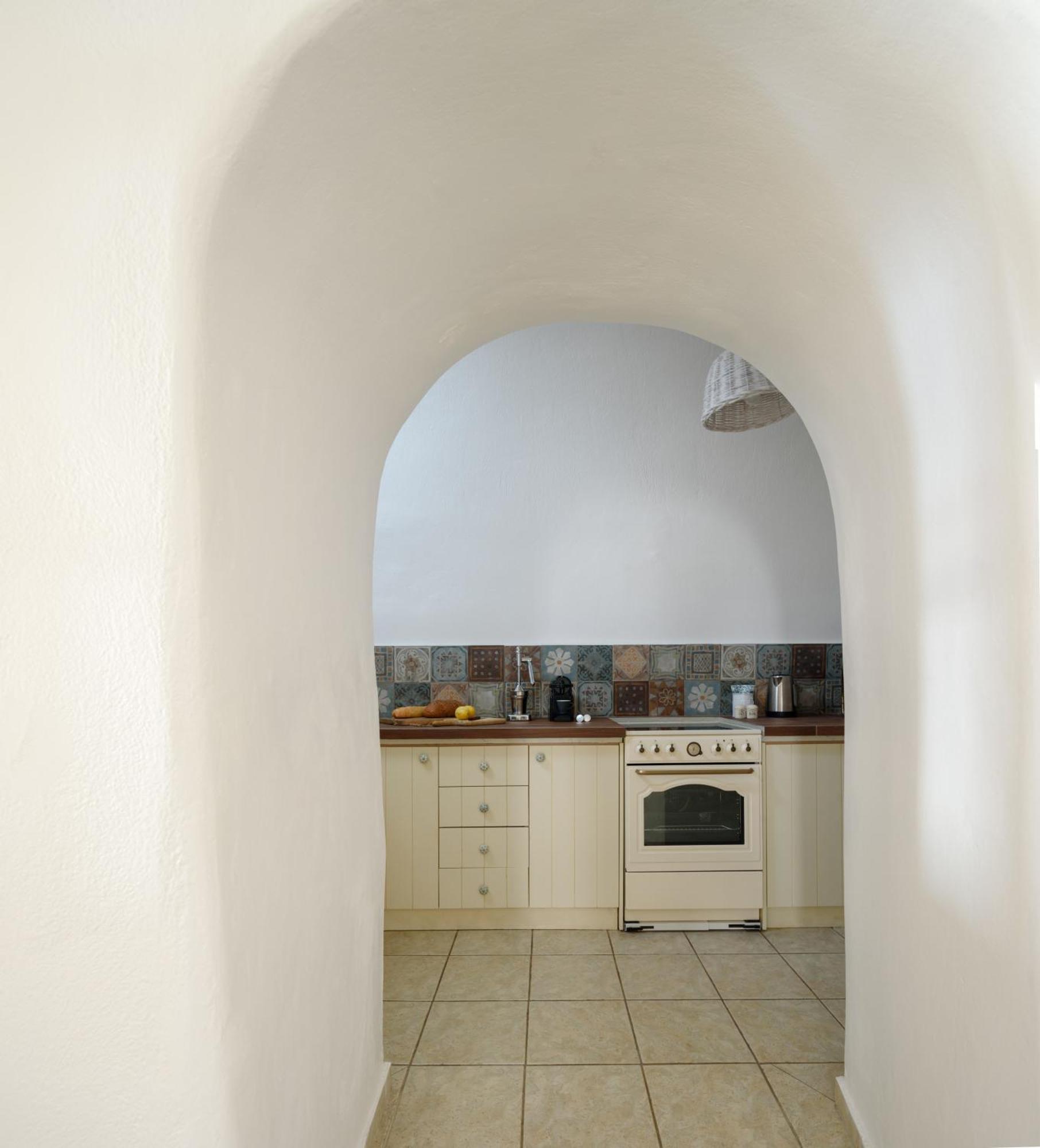 Revelis Villa & Canava Fira  Zimmer foto